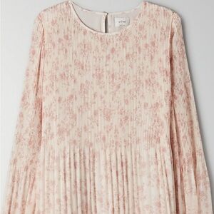 Wilfred ELBA MINI DRESS. Colour Bone/Heirloom pink. Has a lining, no see through